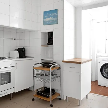 Group-friendly In The Heart Of Bairro Alto Daire Lisboa