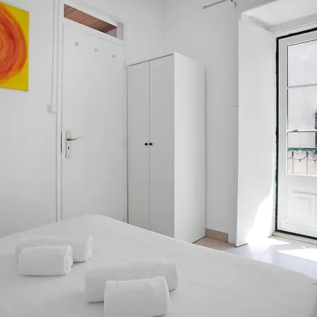 Group-friendly In The Heart Of Bairro Alto * Lizbona
