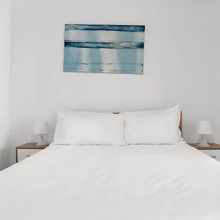 Group-friendly In The Heart Of Bairro Alto Daire Lisboa