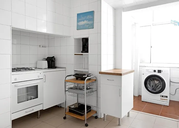 Group-friendly In The Heart Of Bairro Alto Apartman Lisboa