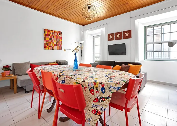 Group-friendly In The Heart Of Bairro Alto Lägenhet *