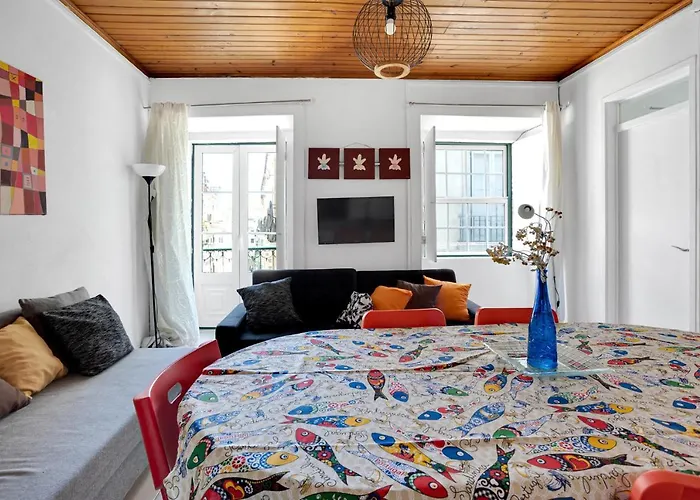 Group-friendly In The Heart Of Bairro Alto Lägenhet *