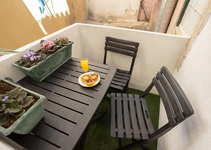 Group-friendly In The Heart Of Bairro Alto Lägenhet Lisboa